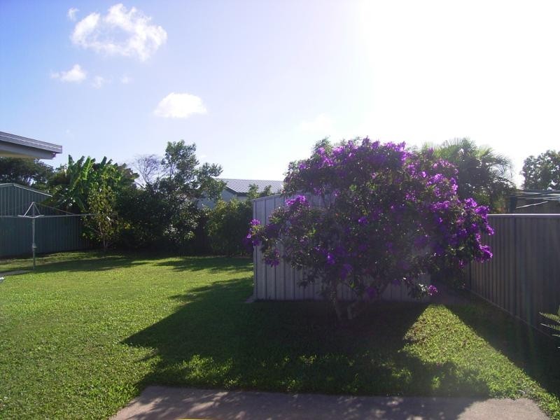 25 NICKLIN DRIVE, Beaconsfield QLD 4740