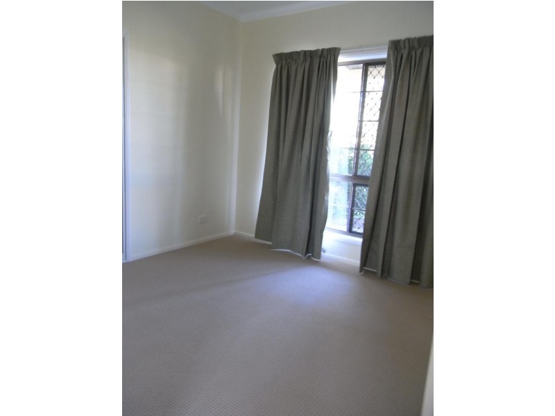 6 WRASSE COURT, Andergrove QLD 4740