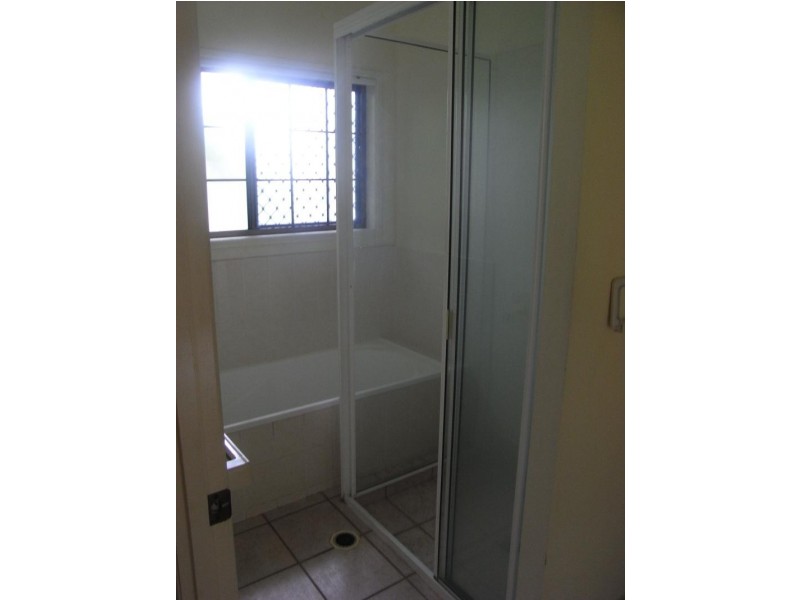 6 WRASSE COURT, Andergrove QLD 4740