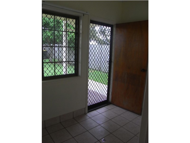 6 WRASSE COURT, Andergrove QLD 4740