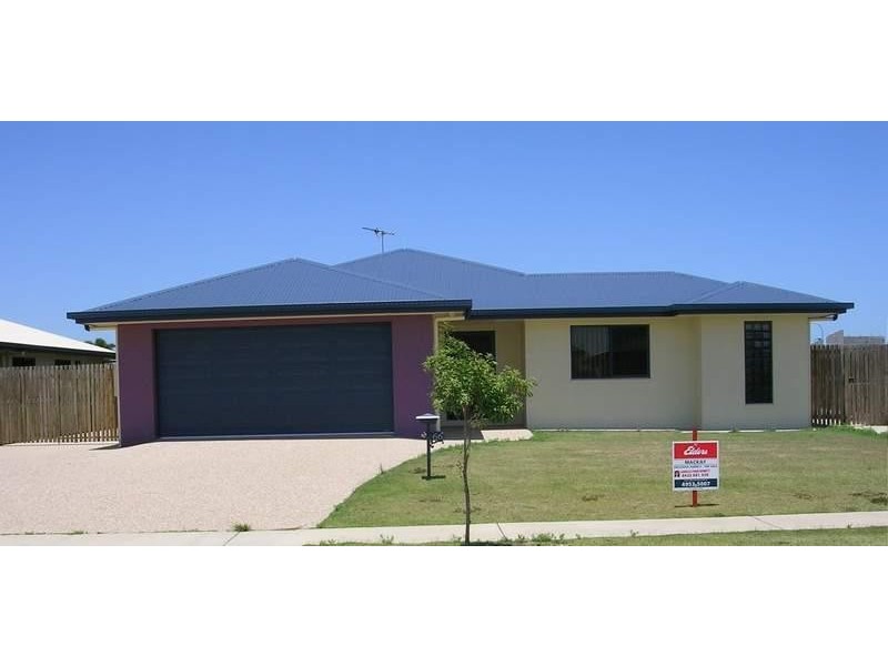 66 VICTOR AVENUE, Glenella QLD 4740