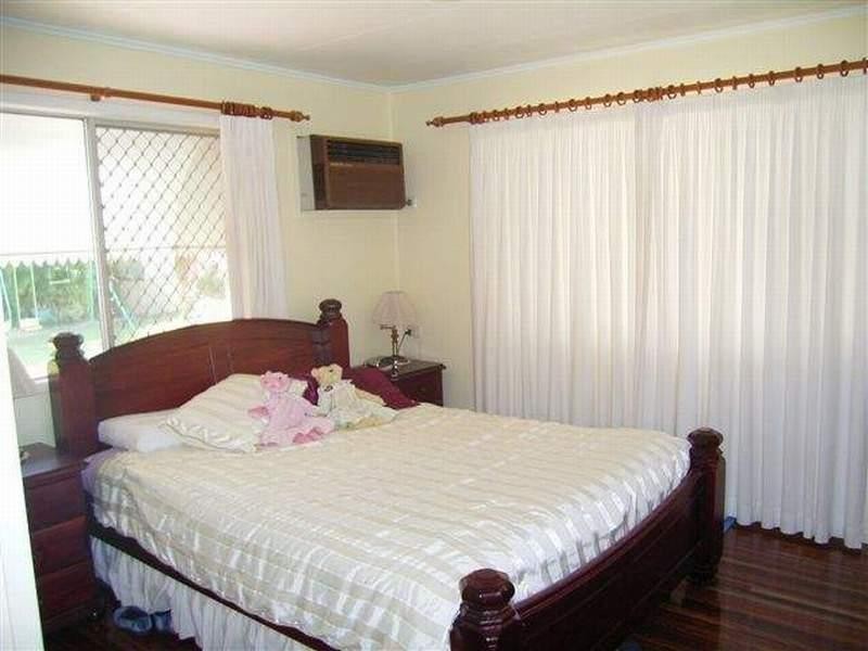 5 RENIER CRESCENT, Moranbah QLD 4744