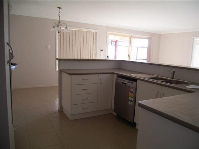 21 MAITLAND STREET, Moranbah QLD 4744