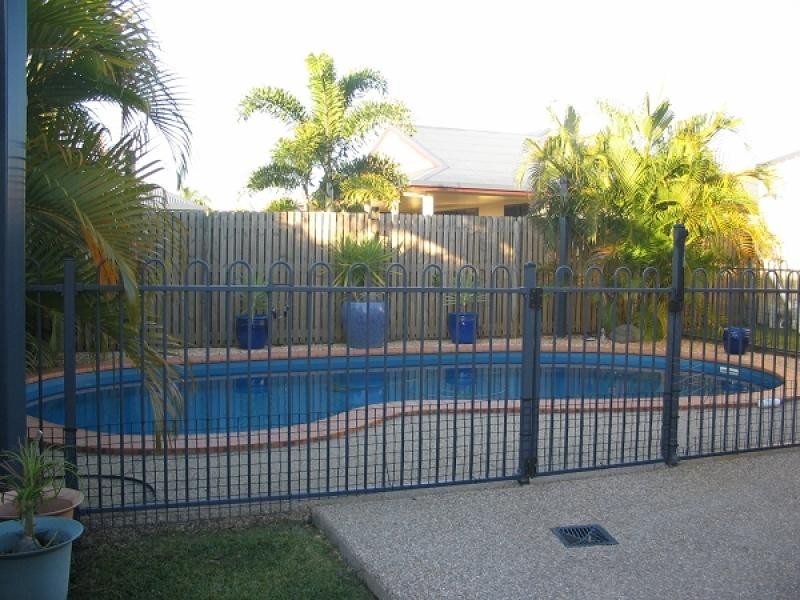 19 ROMAINE COURT, Glenella QLD 4740