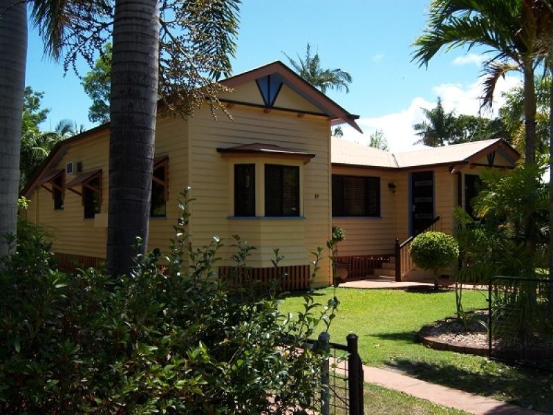 39 LLOYD STREET, West Mackay QLD 4740