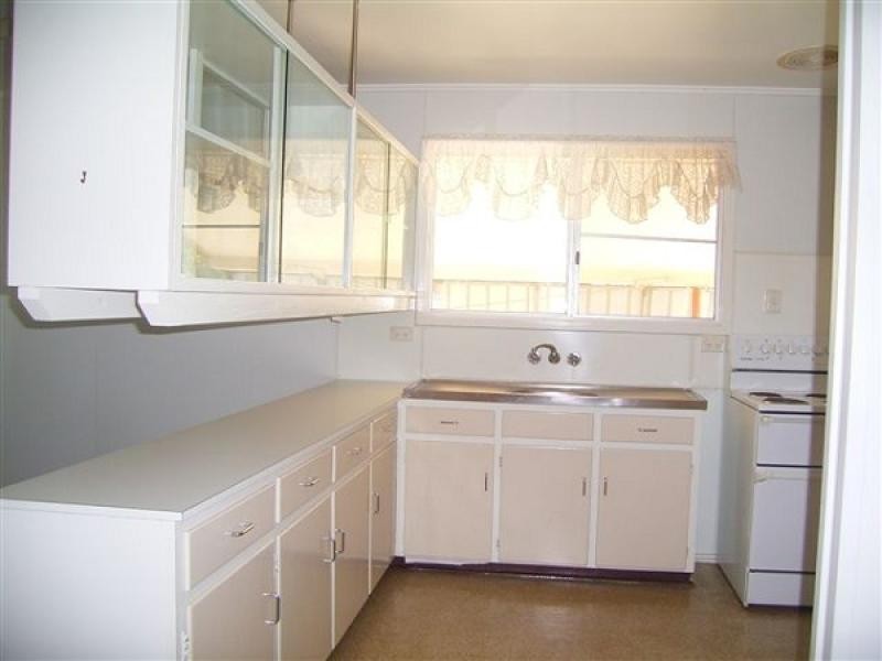 2 BENNETT COURT, Moranbah QLD 4744