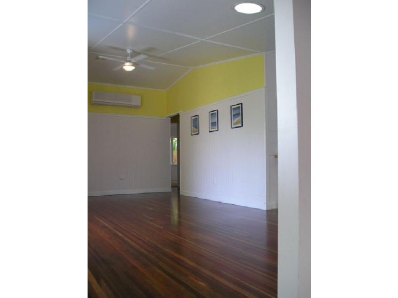 26 KINGFISHER STREET, Slade Point QLD 4740