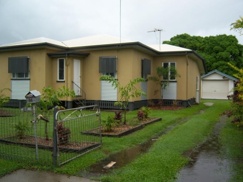 14 BLACK STREET, South Mackay QLD 4740