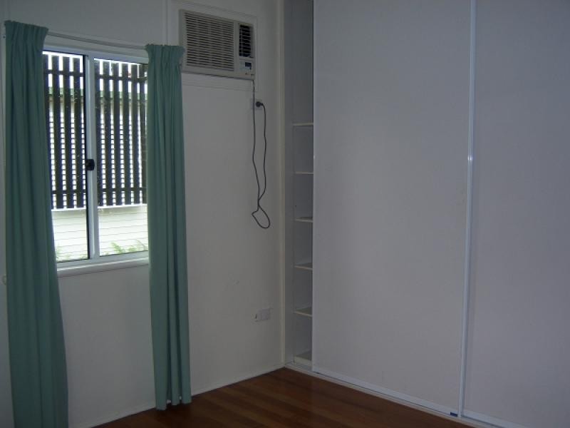 14 BLACK STREET, South Mackay QLD 4740