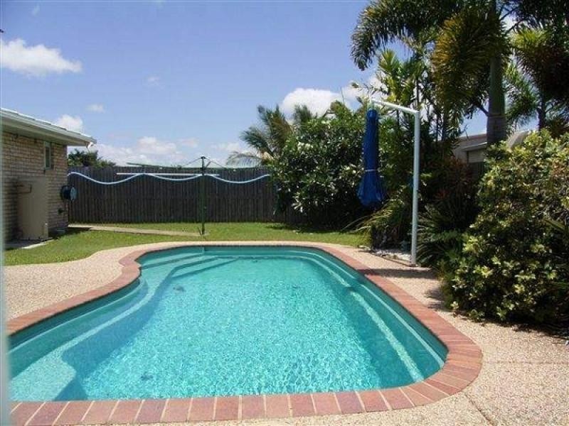 10 BALMORAL COURT, Beaconsfield QLD 4740
