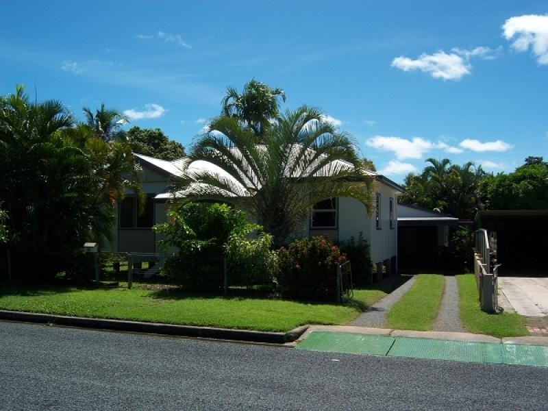 10 BURGESS STREET, North Mackay QLD 4740