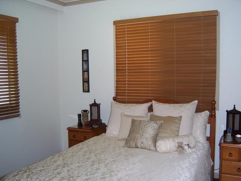 10 BURGESS STREET, North Mackay QLD 4740