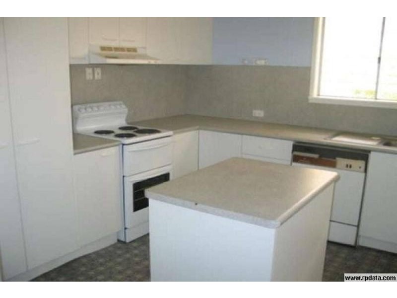 27 BROCK CRESCENT, Dysart QLD 4745