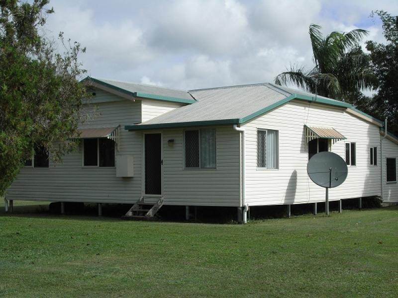 22 Creek Street, Walkerston QLD 4751