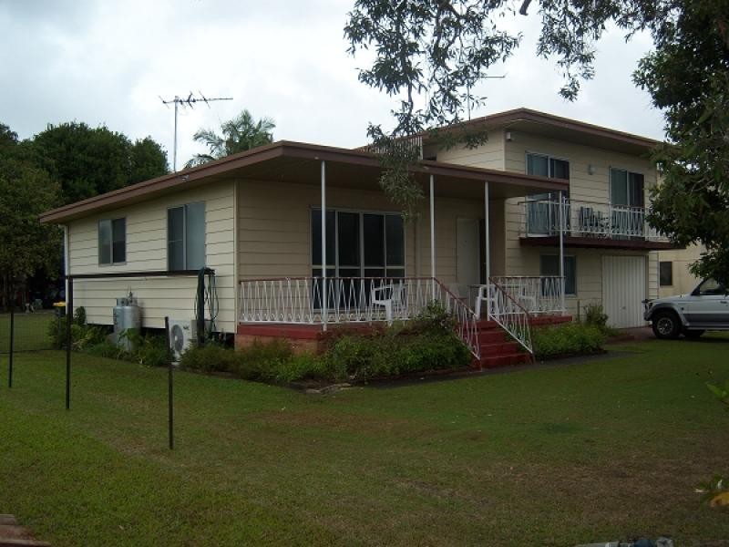 6 Herrigan Street, Glenella QLD 4740
