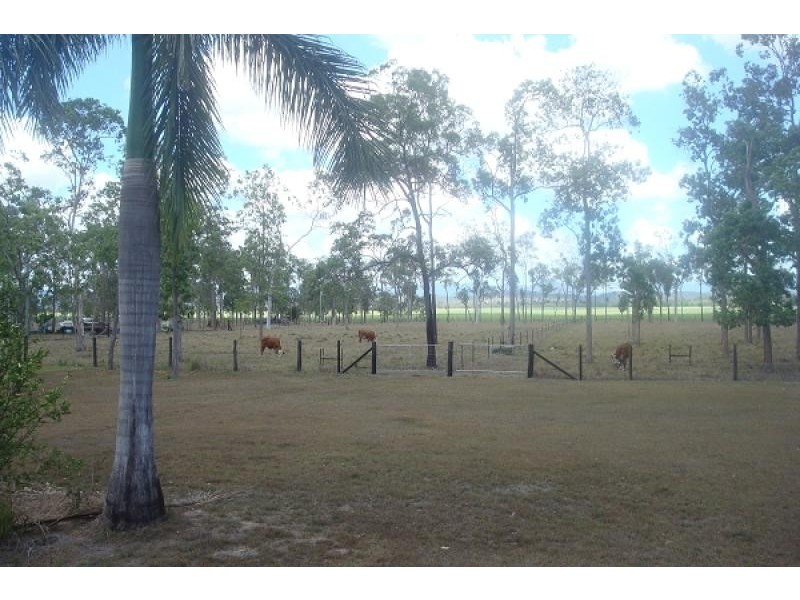 3016 Mackay Eungella Road, Mirani QLD 4754