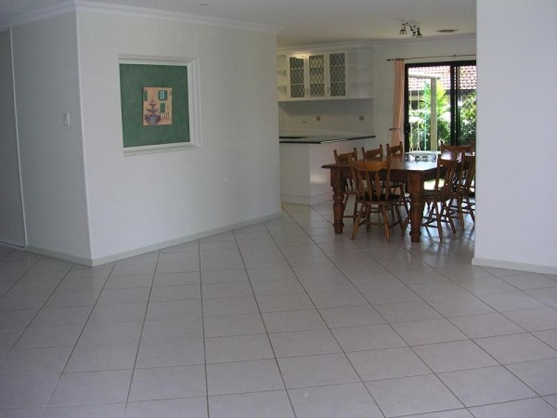14 Romaine Court, Glenella QLD 4740