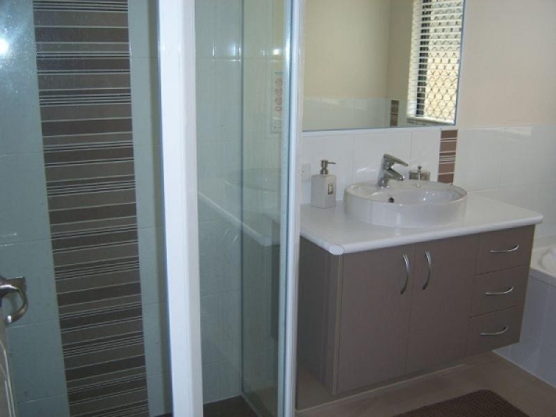 25 Woden Crescent, Ooralea QLD 4740