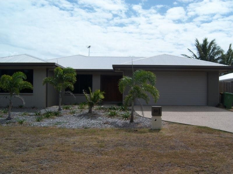 50 O’Brien Esplanade, Shoal Point QLD 4750