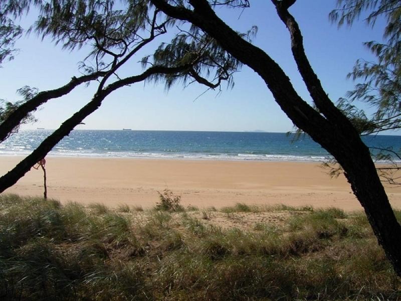 81 Rasmussen Avenue, Salonika Beach QLD 4740