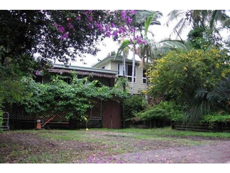 17 Mowlam Street, Eimeo QLD 4740