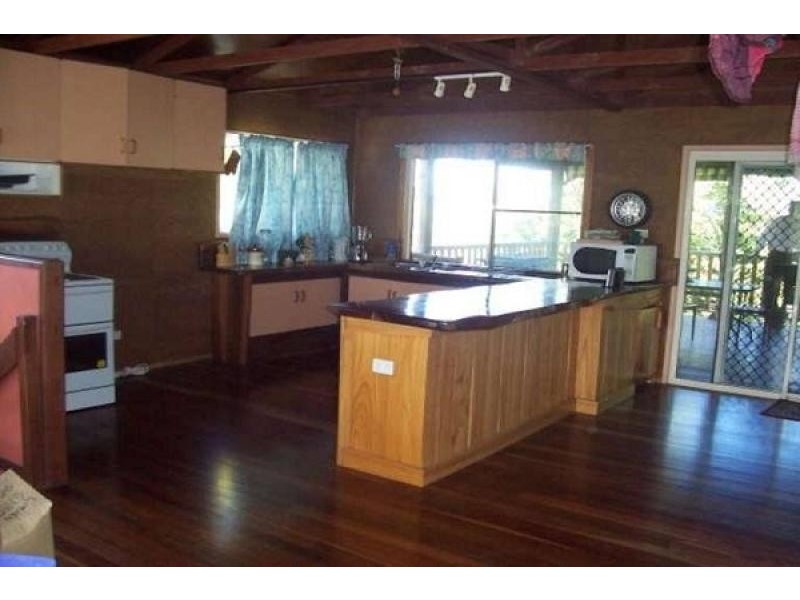 17 Mowlam Street, Eimeo QLD 4740