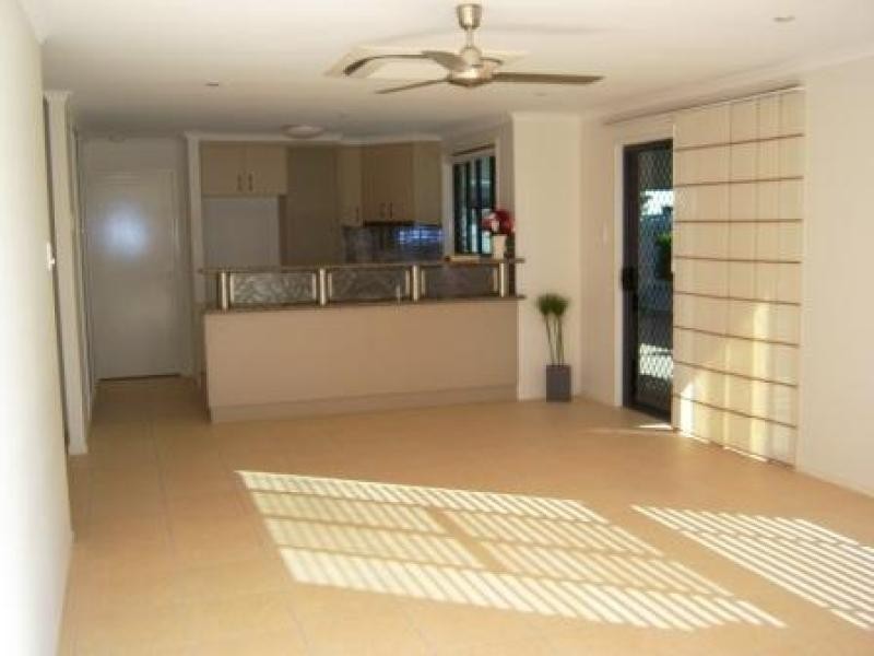 11 Angelina Avenue, Glenella QLD 4740