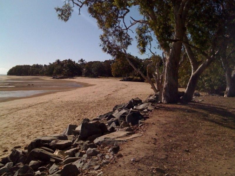 Unit 4, 2 Belangason Way, Shoal Point QLD 4750