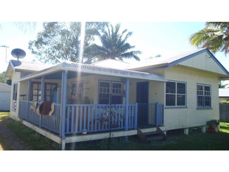 11 Ernest Street, North Mackay QLD 4740