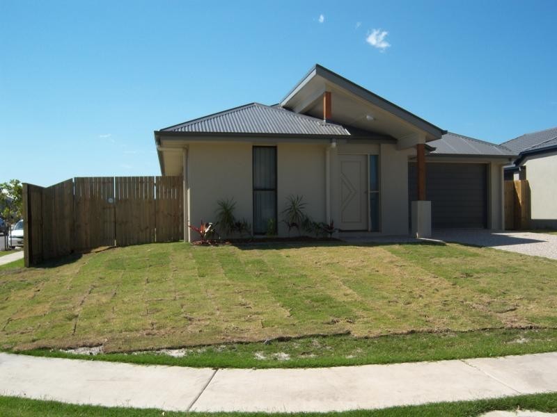 5 ALPINIA ST, Sippy Downs QLD 4556