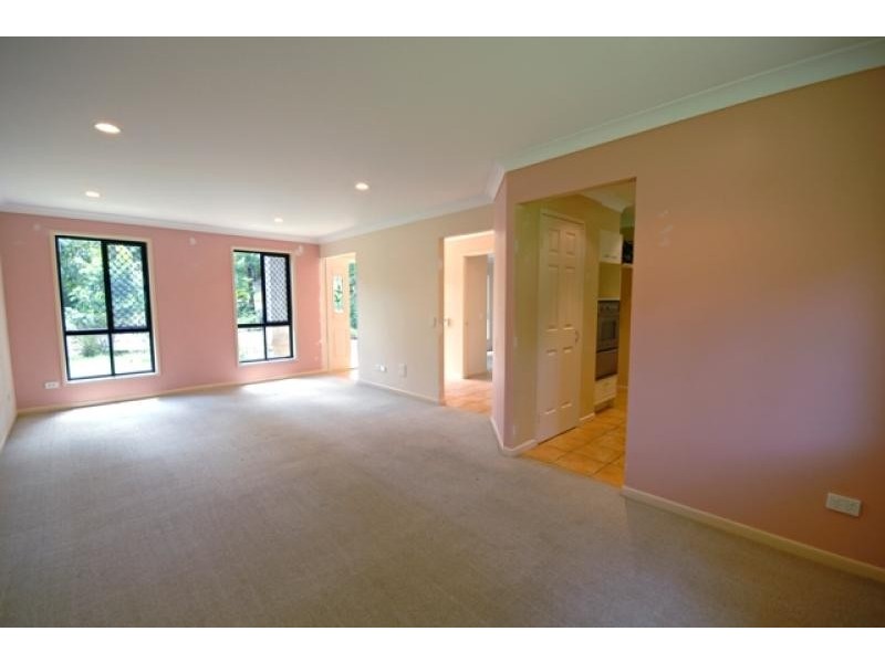 76 TOPVIEW DRIVE, Tanawha QLD 4556