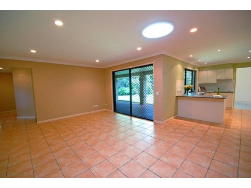 76 TOPVIEW DRIVE, Tanawha QLD 4556