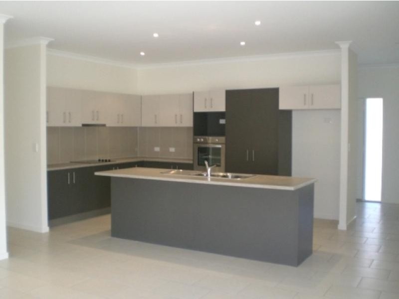 16 ELLINGTON STREET, Sippy Downs QLD 4556