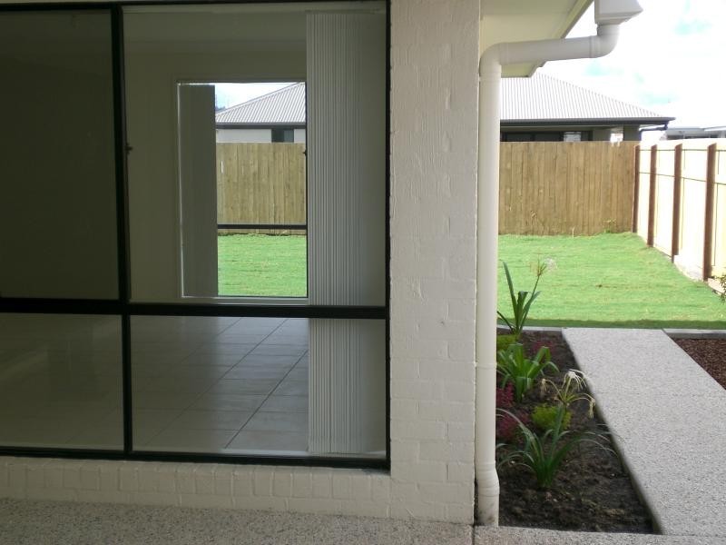 8 RIBBONWOOD STREET, Sippy Downs QLD 4556