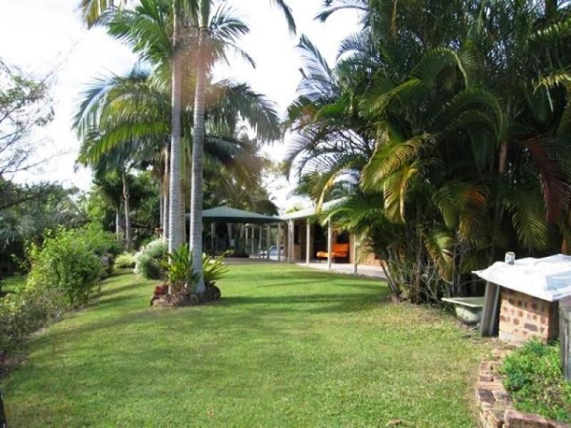 Hunchy QLD 4555