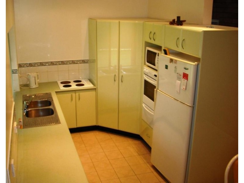 5 Amarina Avenue, Mooloolaba QLD 4557