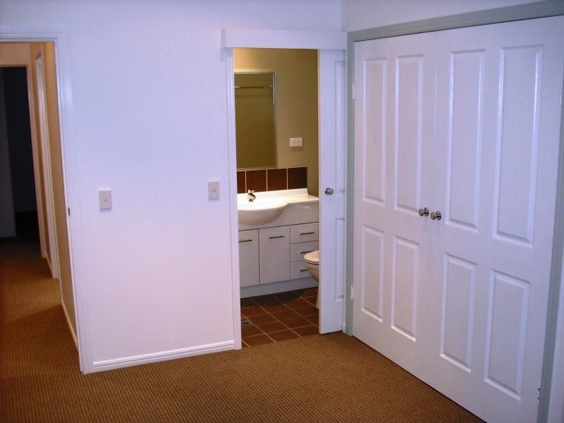 5 Amarina Avenue, Mooloolaba QLD 4557