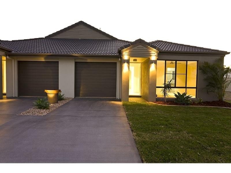 126 Grand Pde, Parrearra QLD 4575