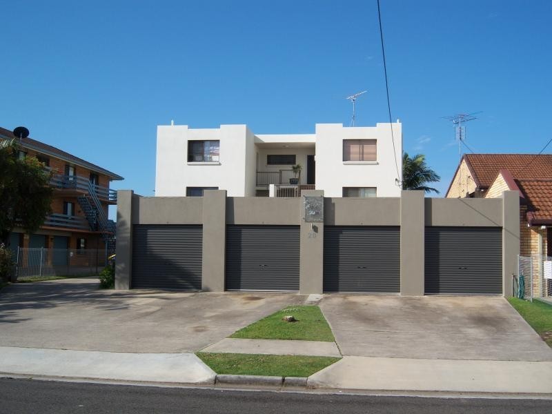 Unit 2/20 Pangarinda Place, Mooloolaba QLD 4557