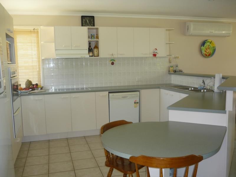 11 Sorbonne Cl, Sippy Downs QLD 4556