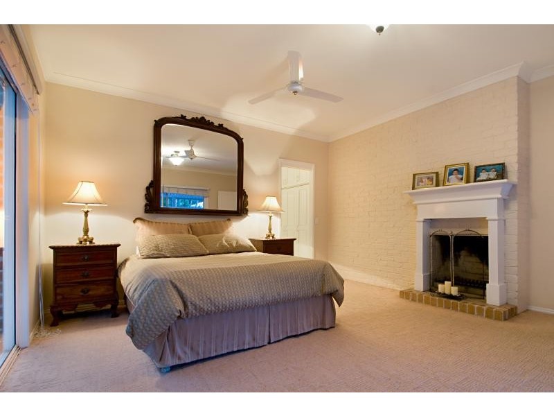 10 Kapilano Crescent, Mountain Creek QLD 4557