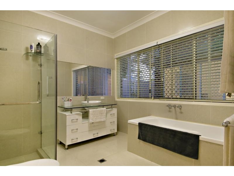 10 Kapilano Crescent, Mountain Creek QLD 4557