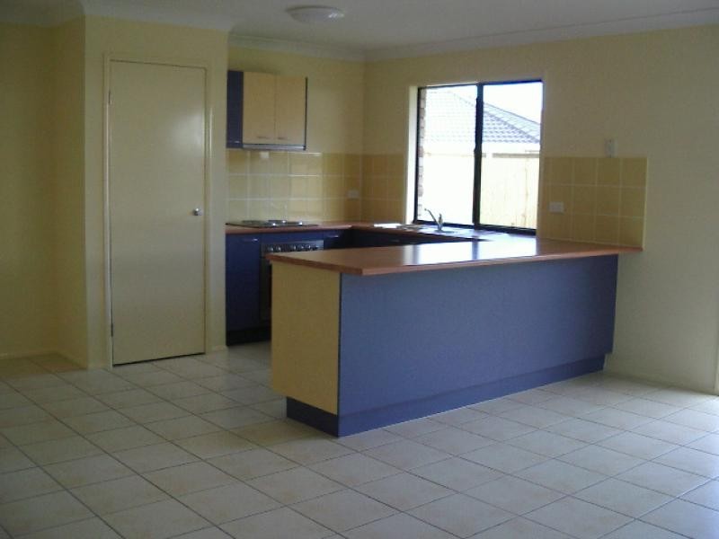 5 BURKE CL, Sippy Downs QLD 4556