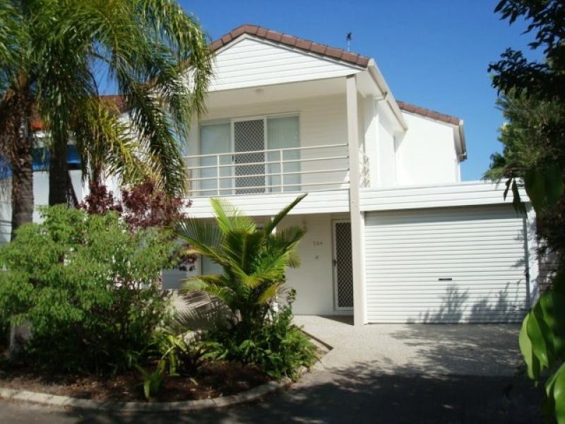 Unit 14 A ADMIRALS COURT, Mooloolaba QLD 4557
