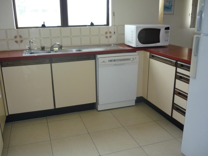 Unit 8/130 ALEXANDRA PARADE, Alexandra Headland QLD 4572