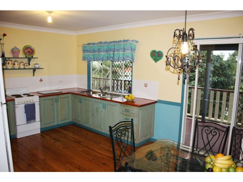 2 Beechwood Ct, Caloundra QLD 4551