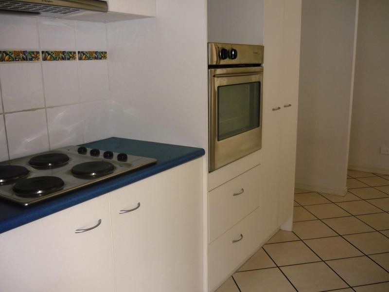 16 TRINITY CRESENT, Sippy Downs QLD 4556