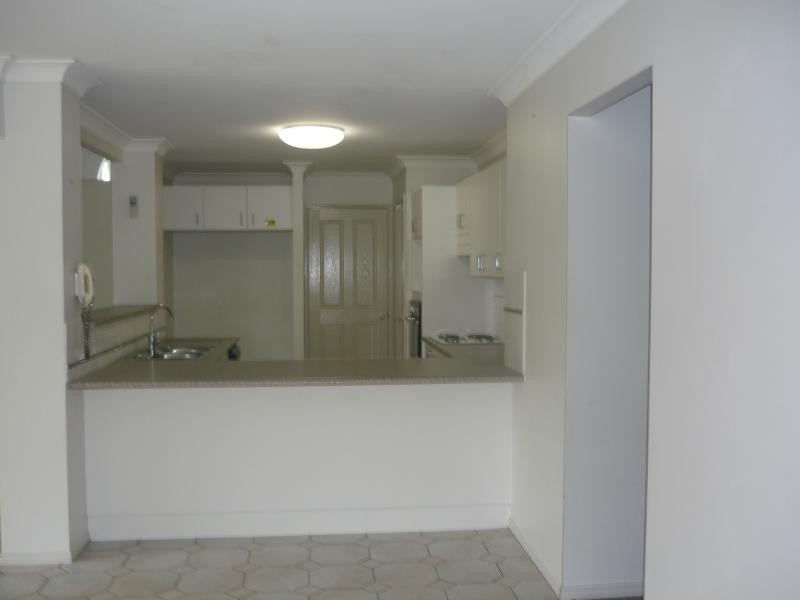 8 GREENWAY PLACE, Mountain Creek QLD 4557