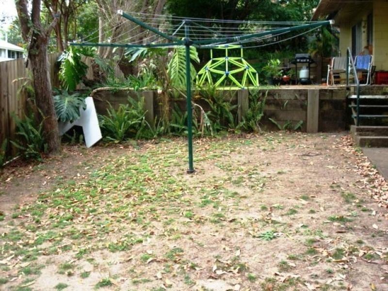 Unit 2/4 HOCKING STREET, Nambour QLD 4560