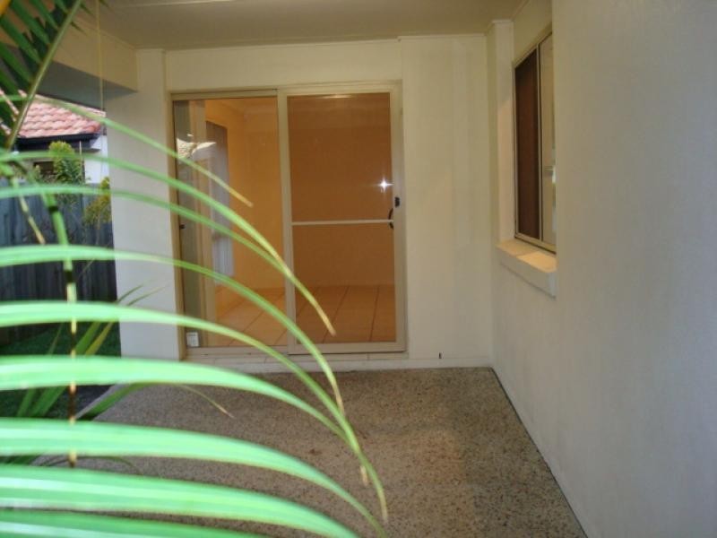 16 LINACRE STREET, Sippy Downs QLD 4556